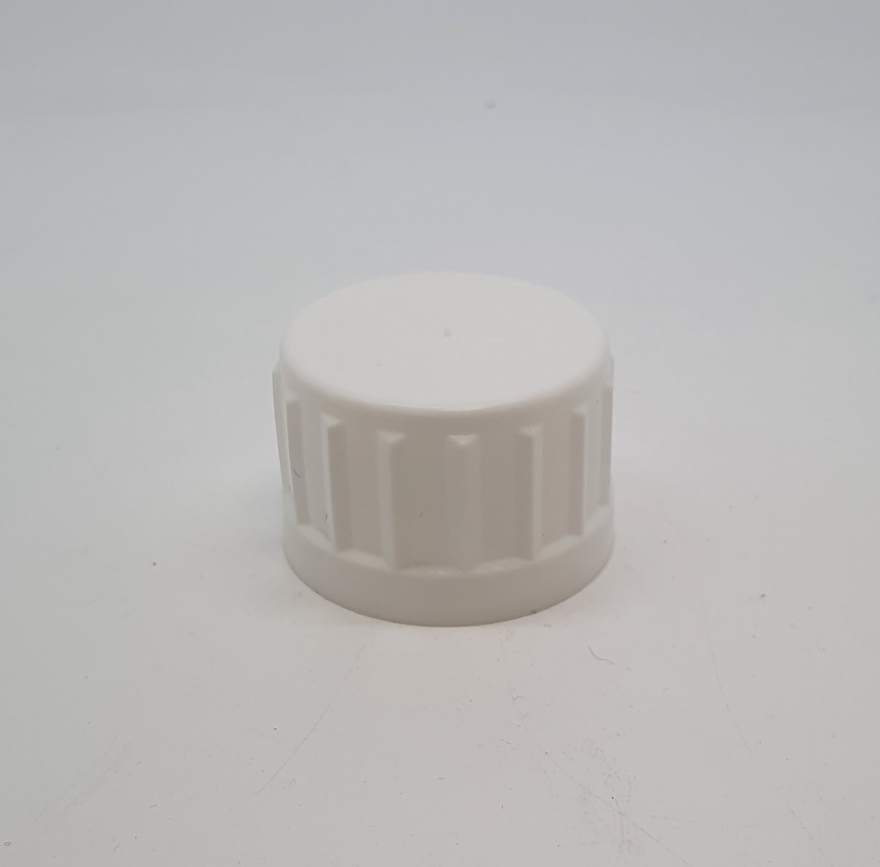 28mm 410 2 PEICE CRC WHITE WITH ONE HOLE PLUG